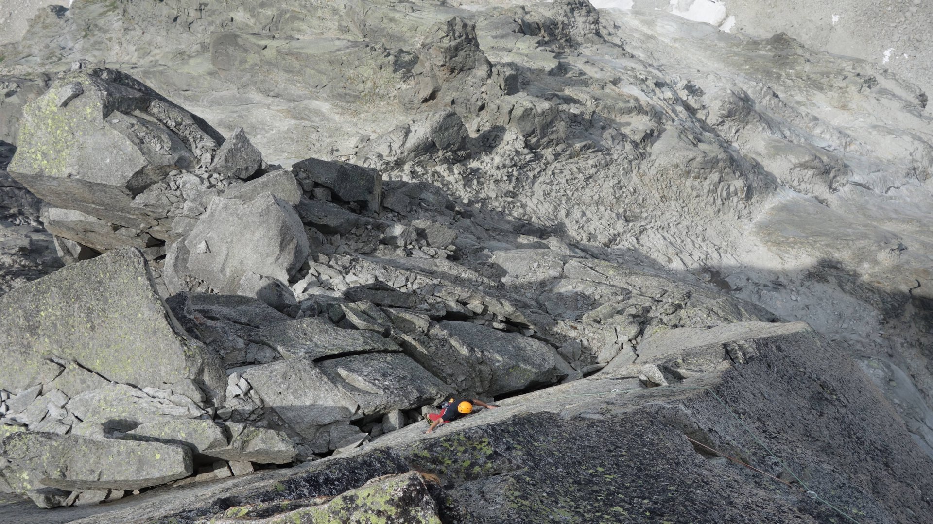 Aiguille du Peigne Chamonix fissure lépiney