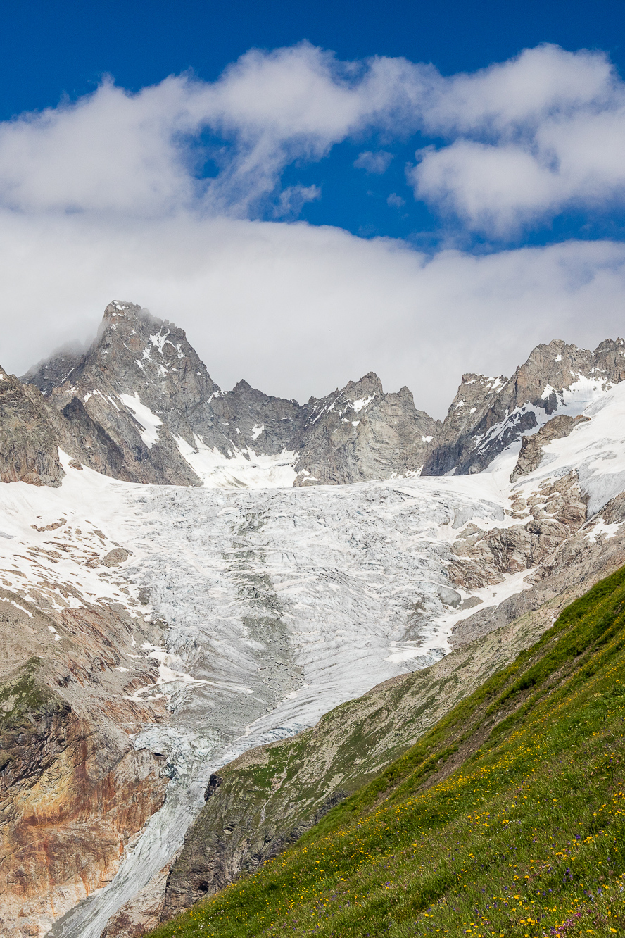 Tour du Mont Blanc Glacier de Pré de Bard