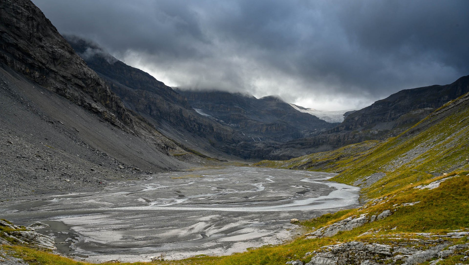 Randonnee Alpes Bernoise massif des Wildstrubel guide