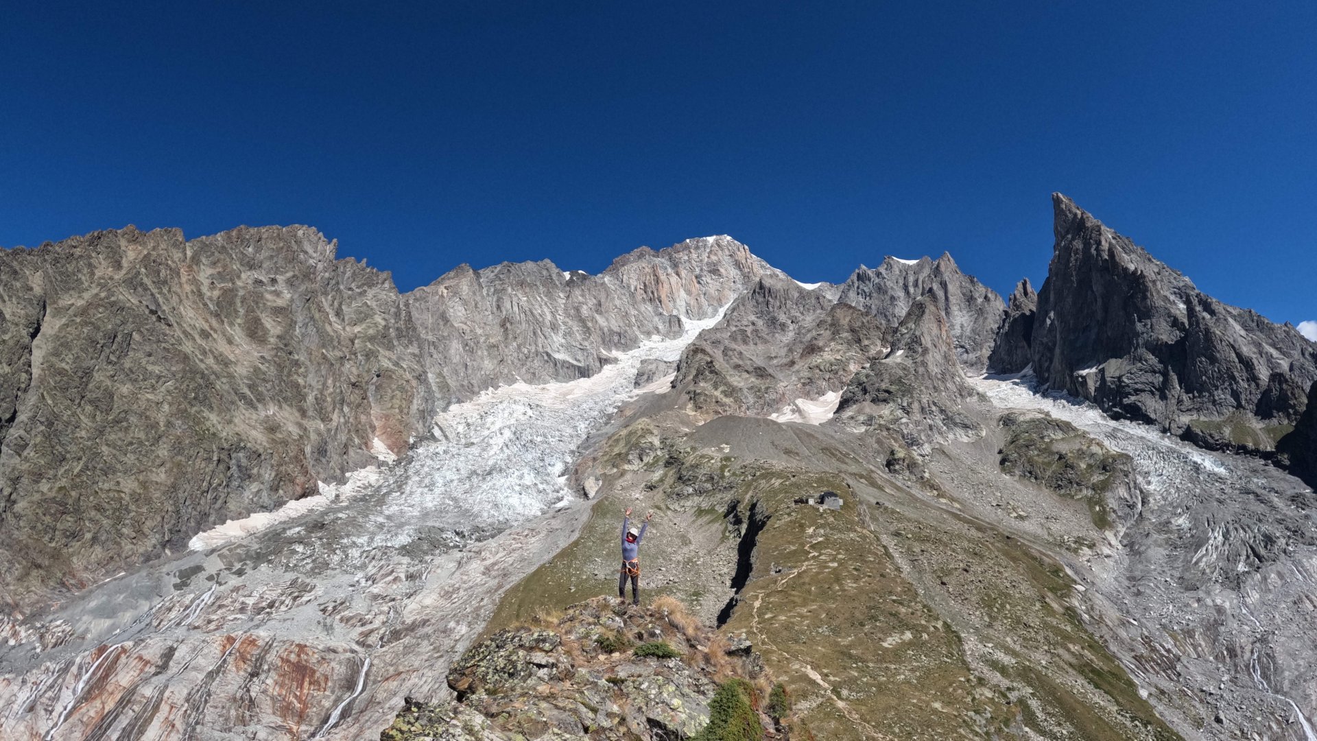 Refuge Monzino Val veny