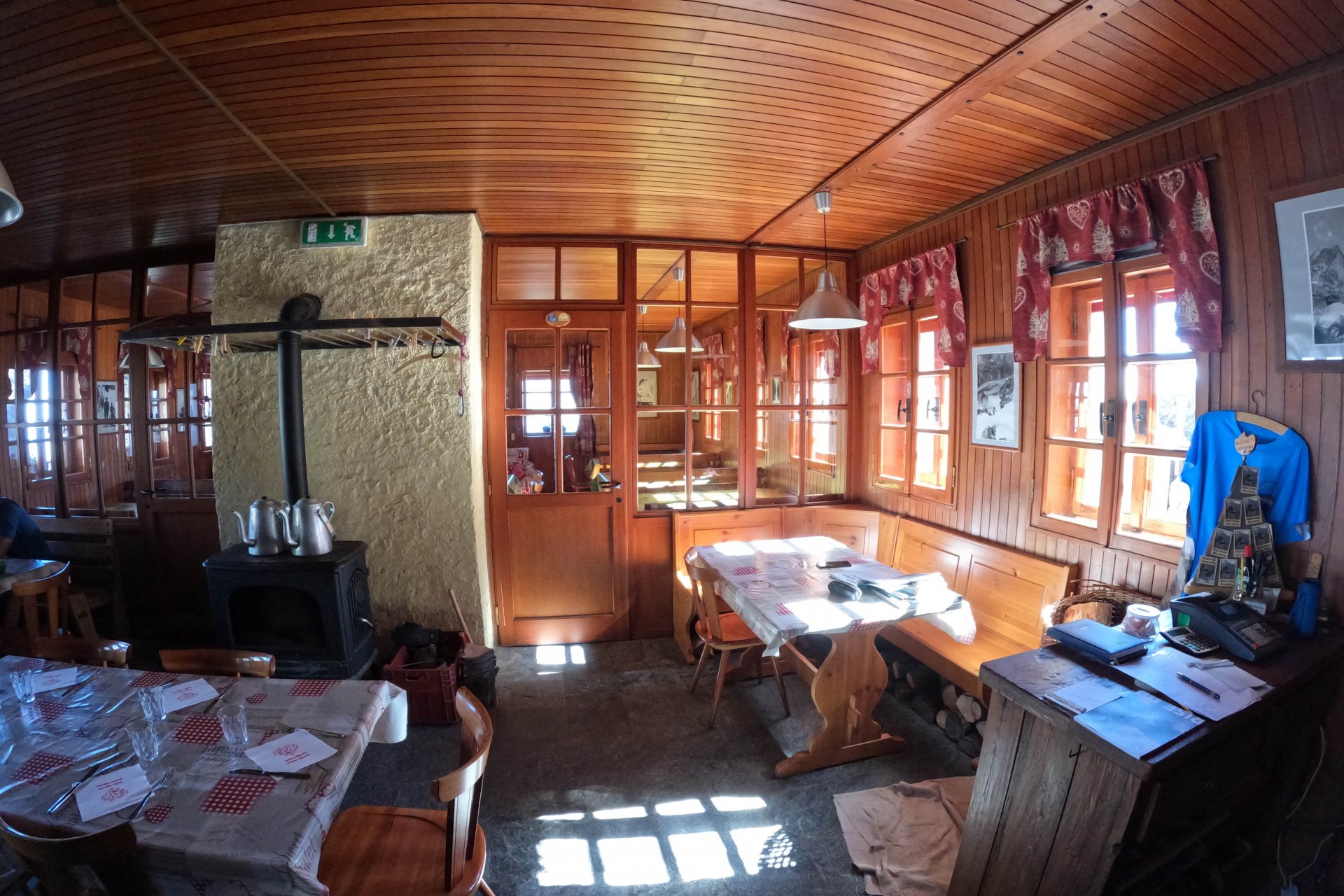 Refuge Monzino Val veny