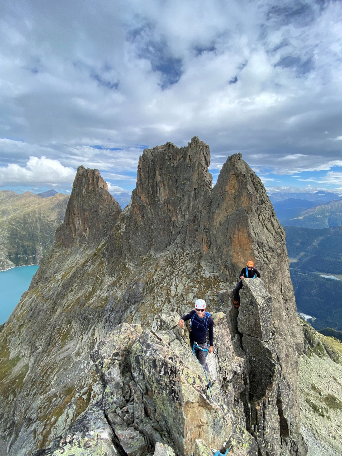 Traversée des Perrons lac d'Emosson Suisse