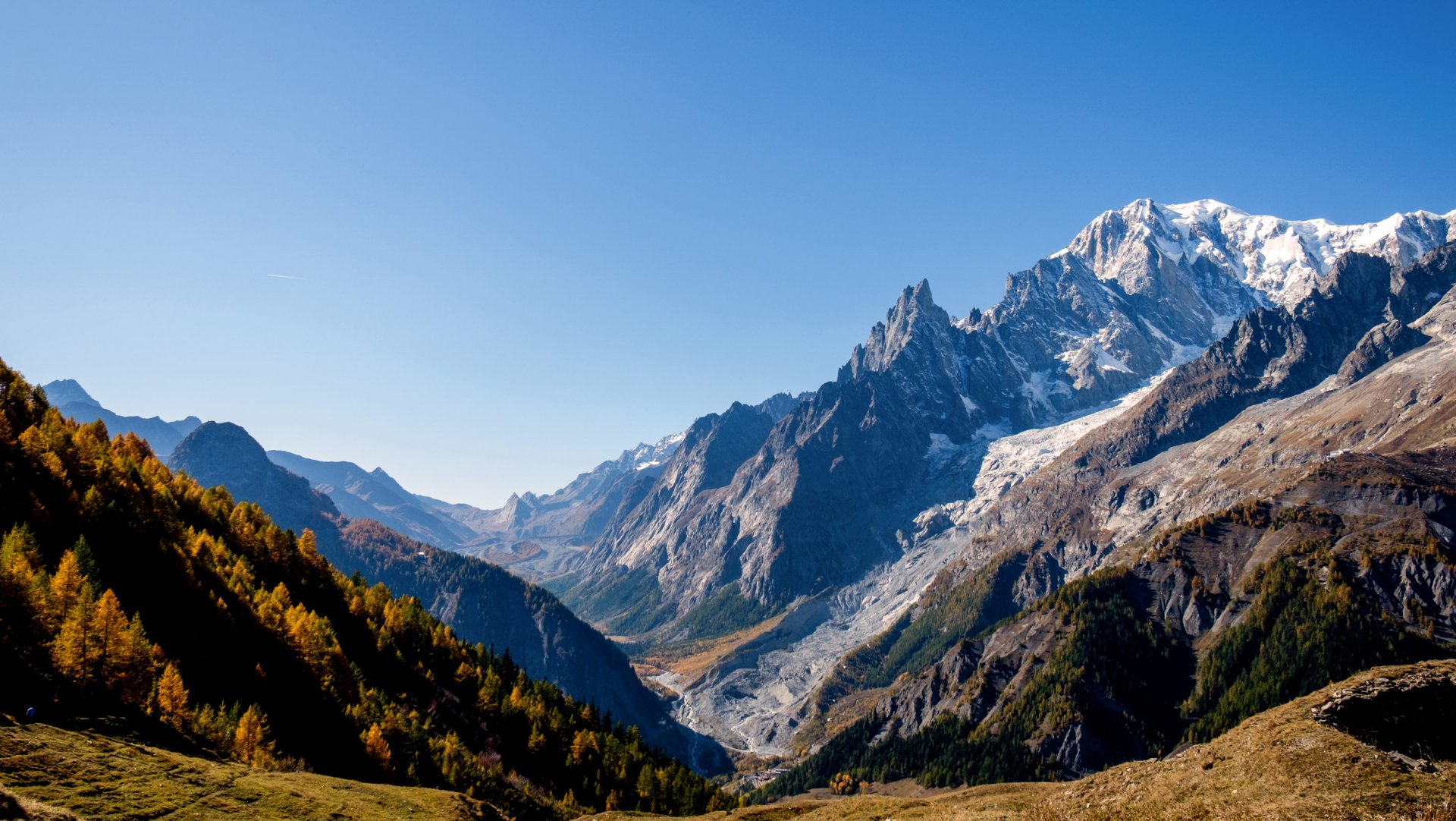 randonnée tour du Mont Blanc, le glacier de la Brenva
