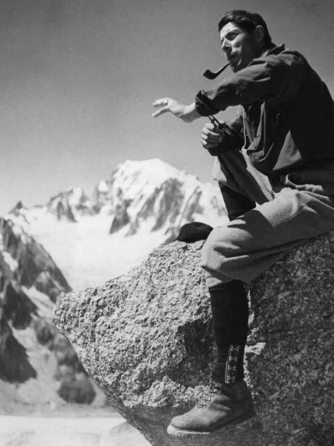 Roger Frison-Roche en montagne.