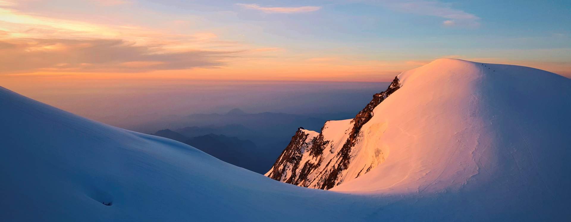 Pyramide Vincent Compagnie Des Guides De Chamonix Mont Blanc