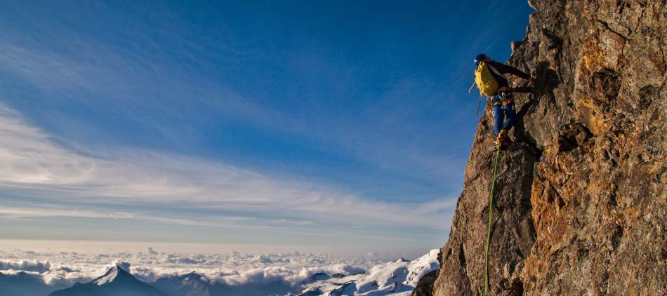 apprentisage de l'escalade en tête chamonix Mont Blanc