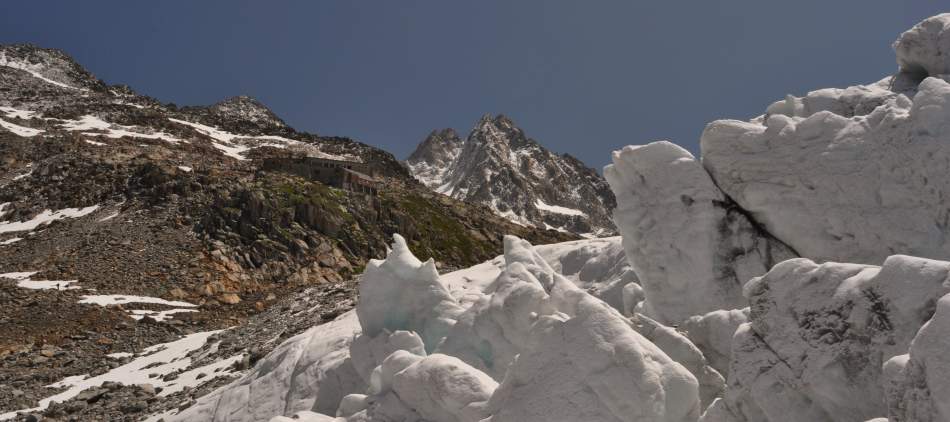Seracs du glacier du Tour massif du Mont Blanc 