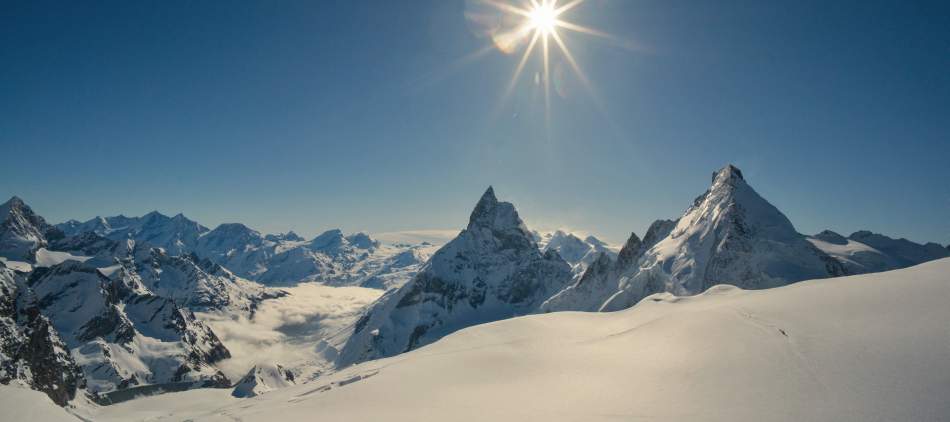 Haute Route Chamonix Zermatt à skis en hiver, le Col de Valpelline