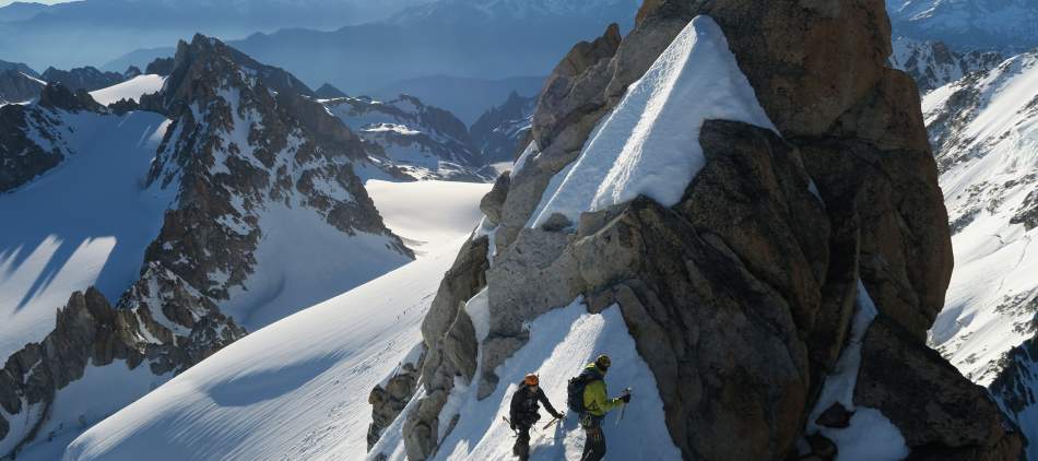 perfectionnement et autonomie  alpinisme glacier Chamonix Massif du Mont Blanc